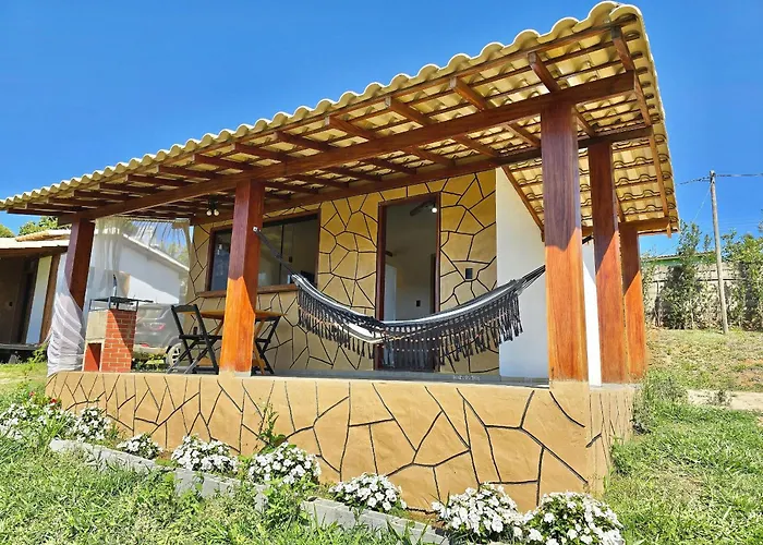 Chalés Vila Carrancas - Ao lado do centro com piscina, cozinha completa e muita tranquilidade